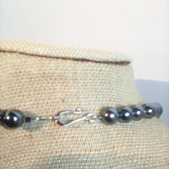 Mardi Gras Necklace Designed and handcrafted by Maurice Milleur - Picture 6 of 6